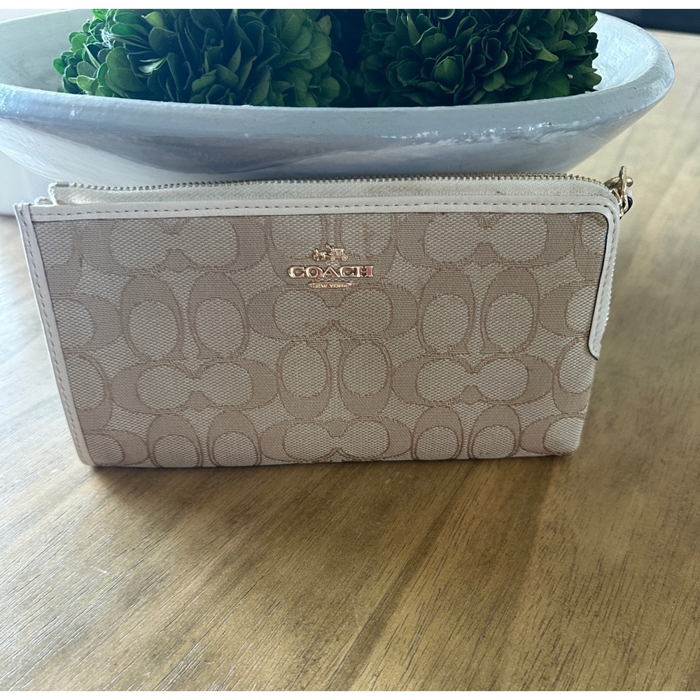 Coach wallet